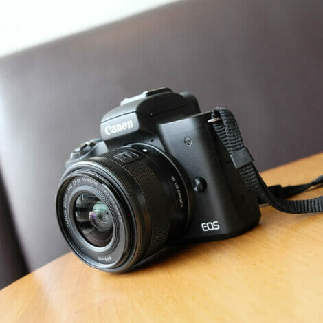 M50 Vlog Camera